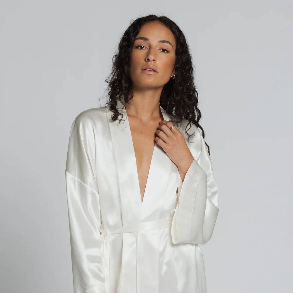 ZAVO Pure Mulberry Silk Robe – Luxury Nightwear